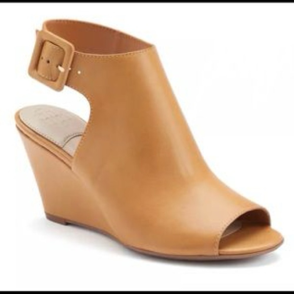 Dana Bachman Camel Wedge Shoes